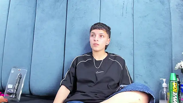 Megan_Thompson_ Chat XXX in diretta