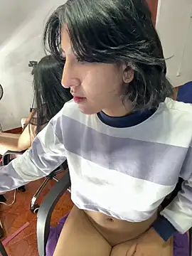 Violet_rousse7 在線直播表演