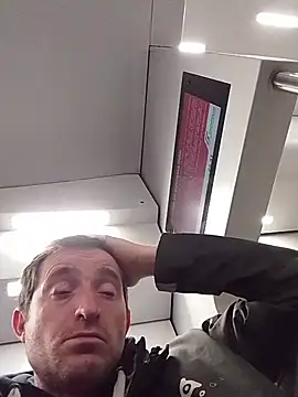 openlegsforyoun Live XXX chat