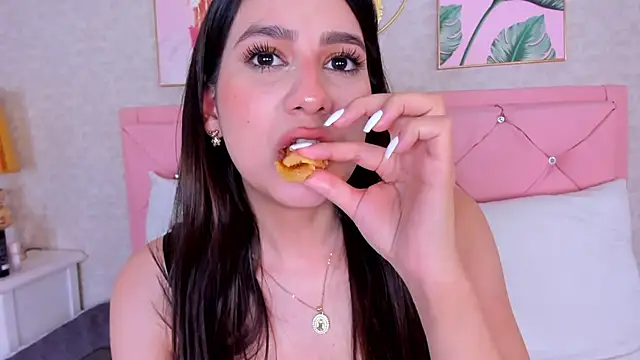 scarlett_thompson_7 élő XXX-chatje