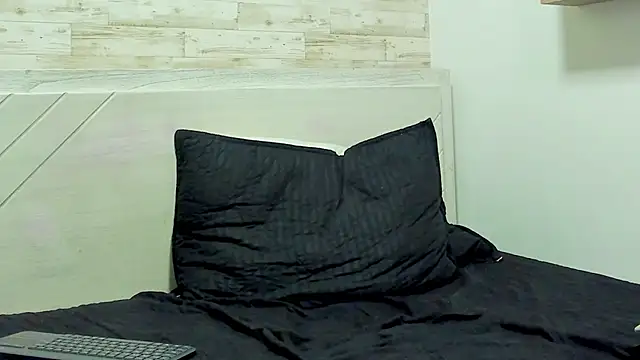 Jordi_Cooper Adlı Modelin Canlı XXX Sohbeti