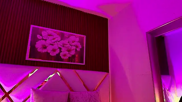 Emelie_Ch1のライブXXXチャット