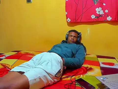 aunstin_farid1: вебкам-шоу