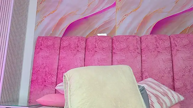 emmacurvy – Naživo XXX chat