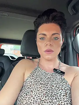 LukeLouHarvey 网络视讯表演