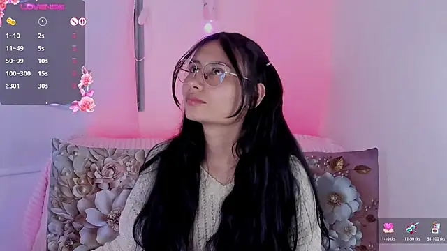 Chat XXX ao vivo de NayeCloud