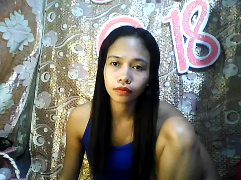 دردشة PinaySkinnyGirl الجنسية المباشرة