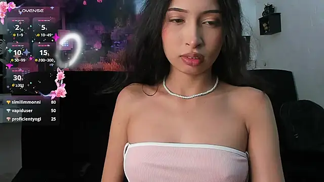 Britney_Rose élő XXX-chatje