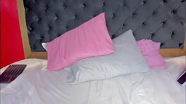 YayaHilton – Live XXX-chat