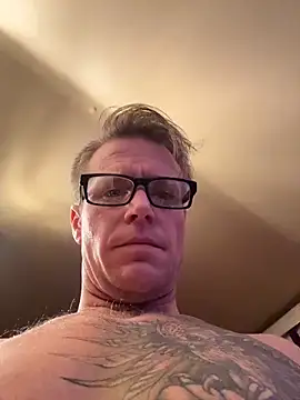 DILFiGuess1 Live XXX-Chat