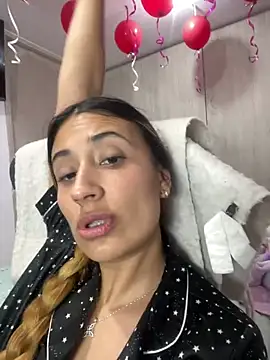 Megumi_Ivanov – Naživo XXX chat