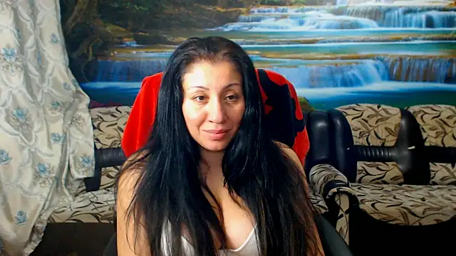 Czat XXX na żywo – MoistMady