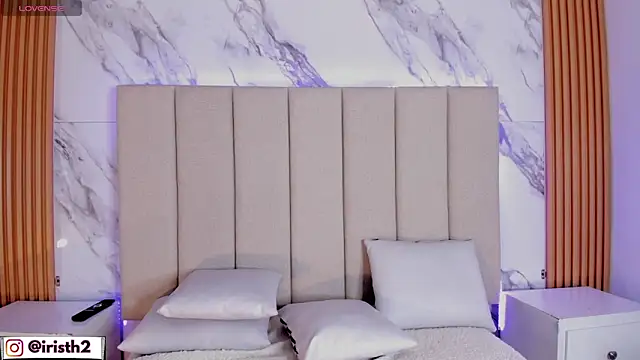 Chat +18 de Iris_Thompson_ ao vivo