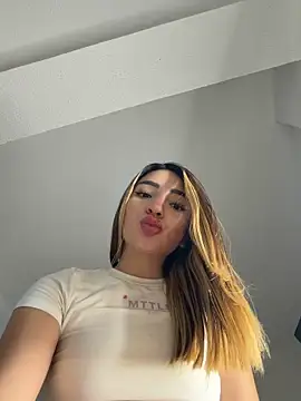 KimCollinss 现场XXX聊天