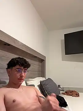 Demiancat webcam show