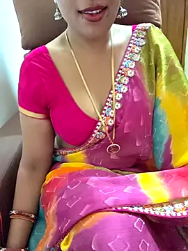 Chat XXX ao vivo de Roja-Telugu777