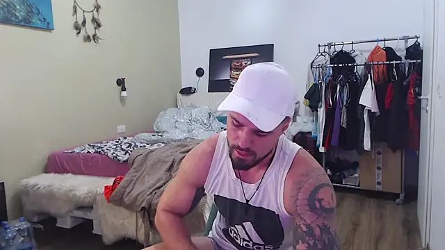 Tiberius_hunk Chat XXX live