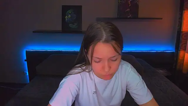 AlexaBarkley Adlı Modelin Canlı XXX Sohbeti