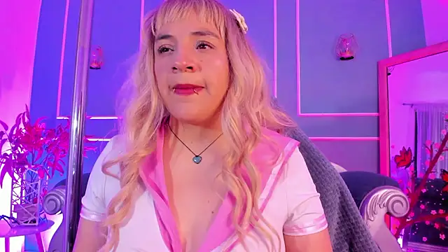 Chat +18 de TaraTaylorr ao vivo