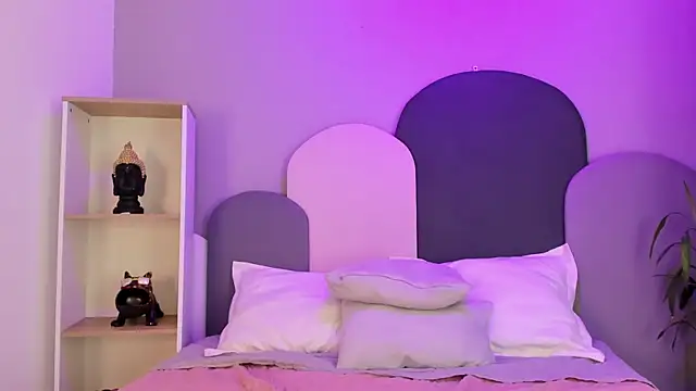 TaraCarson: онлайн-секс-чат