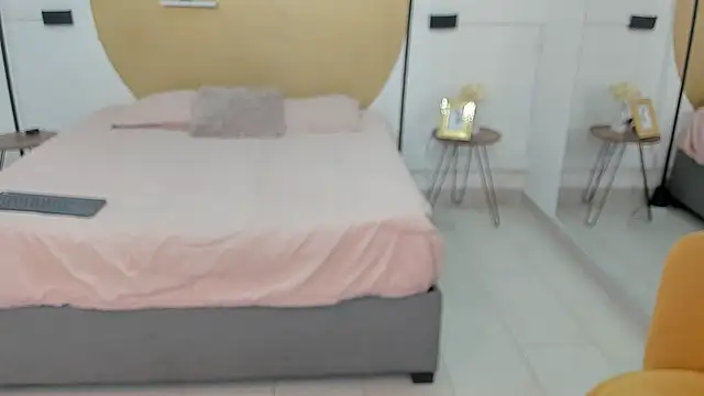 TokyoHaskel – Naživo XXX chat