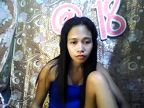 PinaySkinnyGirl Adlı Modelin Canlı XXX Sohbeti