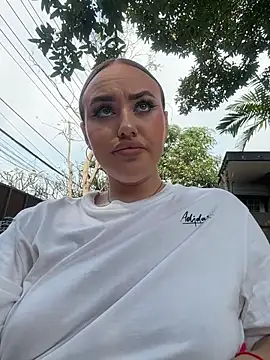 KiraSunshine – Live XXX-chat