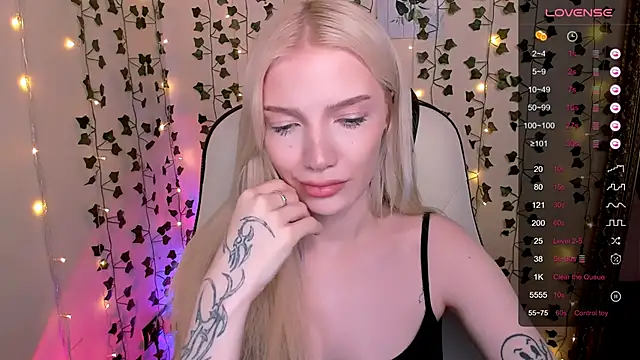 AnyaTaylor_ live XXX chat