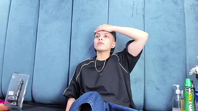 Megan_Thompson_ Live XXX-chat