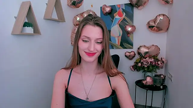 NaturalBeaty Show in webcam