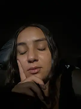 hannahchavess Adlı Modelin Canlı XXX Sohbeti