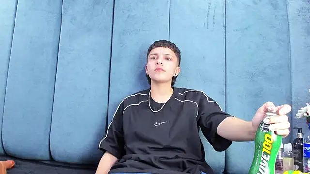 Chat XXX en directo de Megan_Thompson_