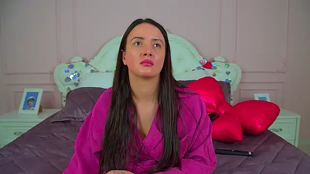 ElinaBelluccin Live XXX chat