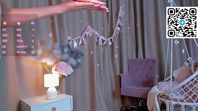 Chat +18 de miiss__lulu ao vivo