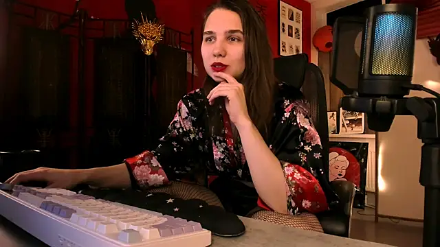 TessaMill – Live XXX-chat