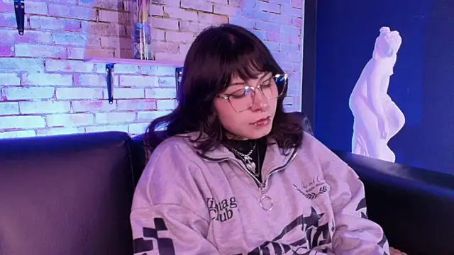 Chatroom XXX en direct de kitty_malach