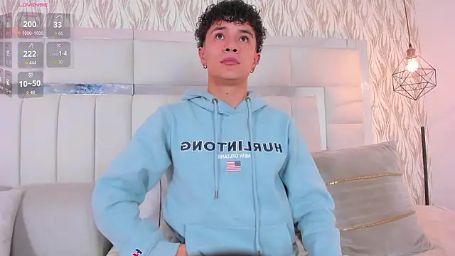 XXX chat uživo modela imxxjoel