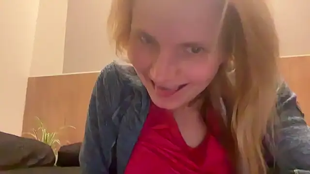 s-te-fan-i Show in webcam