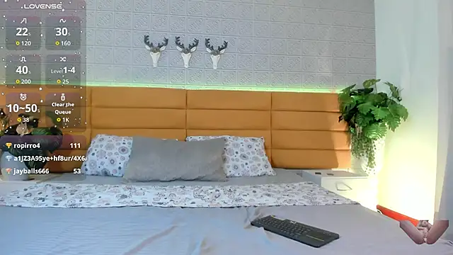 XXX chat uživo modela KamileBlake