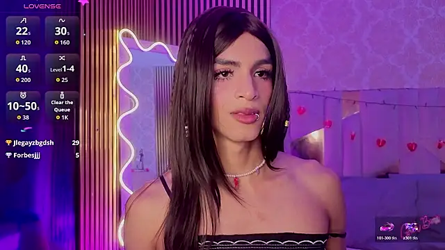 LIHIAN_TAY: διαδικτυακό σόου στην κάμερα