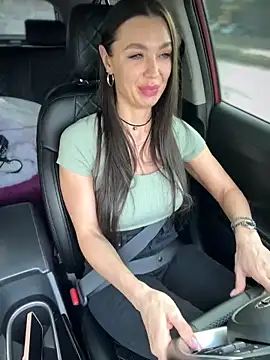 Emma_Catt Adlı Modelin Canlı XXX Sohbeti