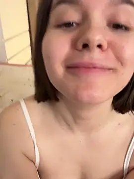 Xo_Laura Live XXX-chat