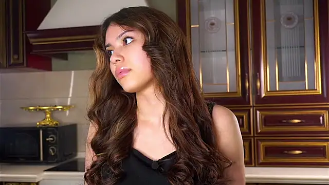 SulemaNeugin Live XXX-chat