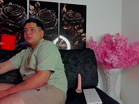 Вебкам-шоу winy_hot