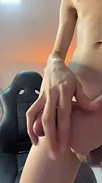 Sebastian_Reed élő XXX-chatje