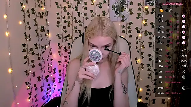 Chat XXX en directo de AnyaTaylor_