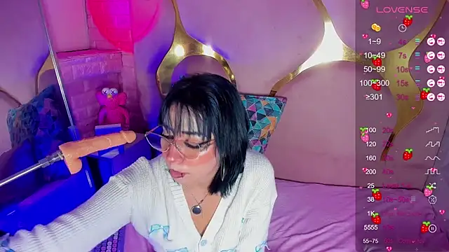 NaniiSisy's Live XXX Chat