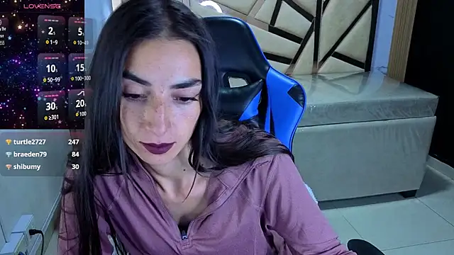 Maily_a_ live XXX chat