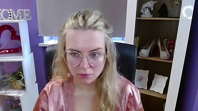 Chatroom XXX en direct de Zoey_Erotic