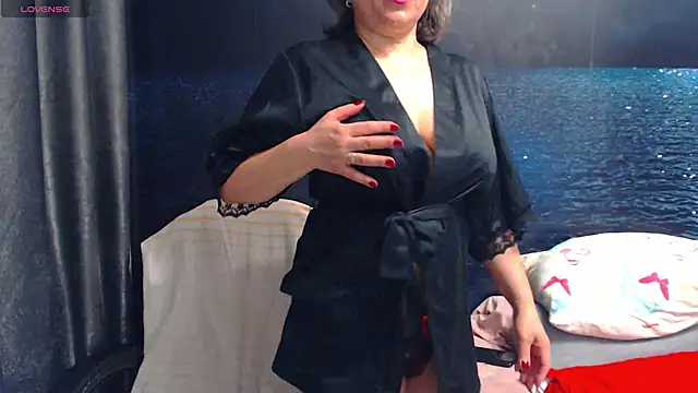 LadyAverrySquirt11 Chat XXX in diretta